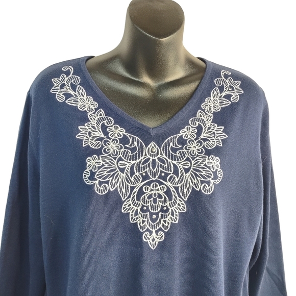 Alfred Dunner Women's Petite Embroidered Fringe Sweater Navy Size PL - Picture 6 of 11